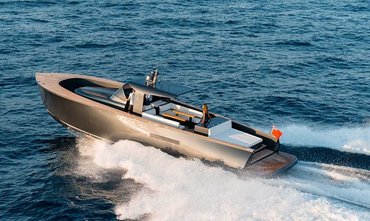 55 футов. Design Motor Boats. Discovery Yacht 55.