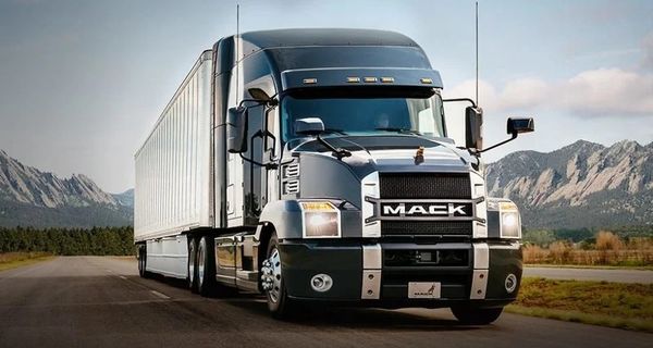10 легендарных производителей грузовиков из США
