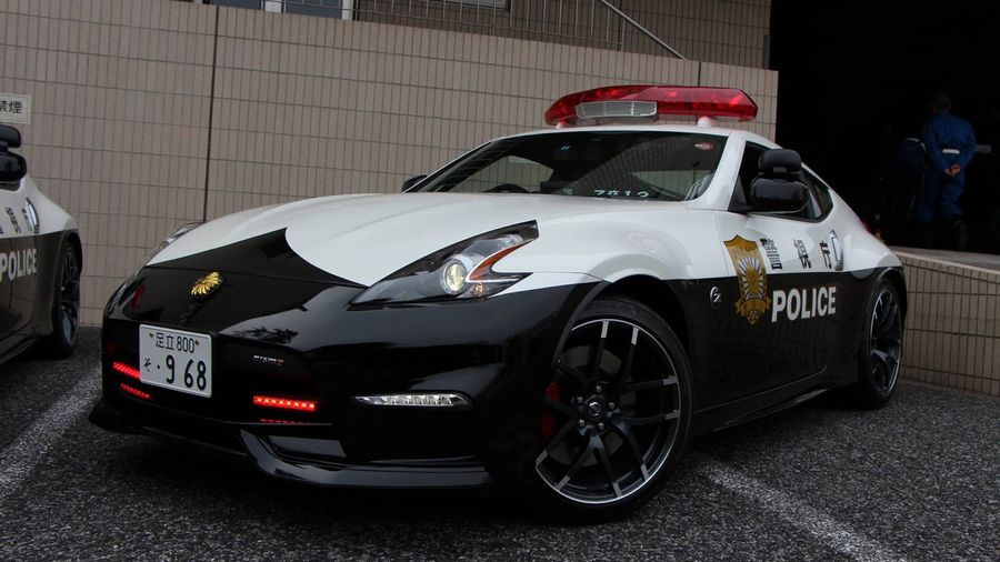 Tokyo Police Gets These Cool Nissan 370Z Nismos