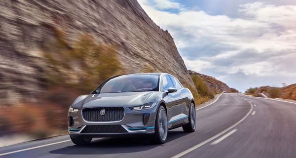 Jaguar представила свой первый электрокар, который потягается с Tesla Model X