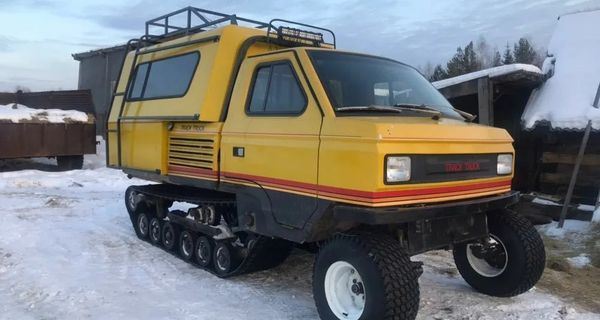 В России продают редкий канадский полугусеничный вездеход ASC 2500 Track Truck (дешево!)