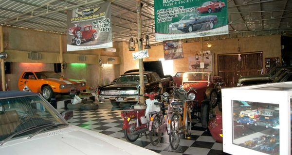 Первое посещение The Al Ain Classic Car Museum (февраль 2013)