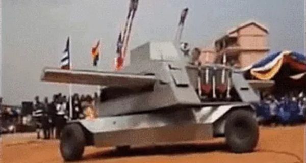 Ужасающий до смеха: производитель из Ганды собрал своеобразный танк