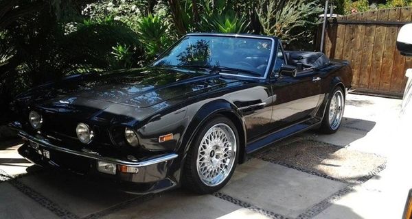 Невероятный Mustang от Aston Martin! Vantage V8!