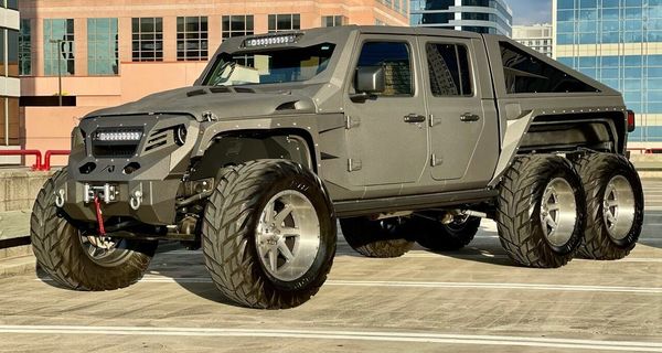 Шестиколесный Apocolypse Hellfire 6×6 на базе Jeep Wrangler продают за 15 миллионов рублей