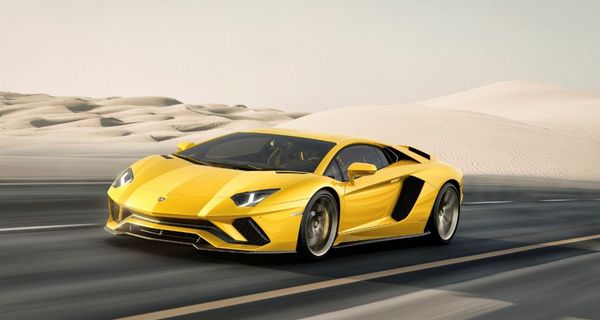 Обновленный Lamborghini Aventador стал первой серийной машиной марки с полноуправляемым шасси