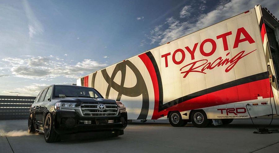 Toyota Land Cruiser побил рекорд скорости: японский тяжеловес разогнался до 370 км/ч