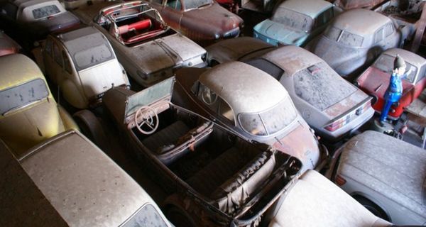 Американец выставил на продажу уникальную коллекцию из 700 старинных транспортных средств
