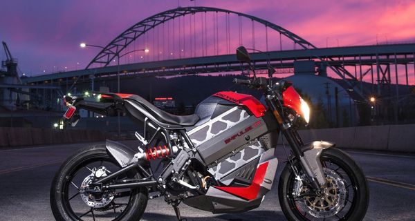 Электрический мотоцикл Brammo стал Victory Empulse TT, который может купить каждый
