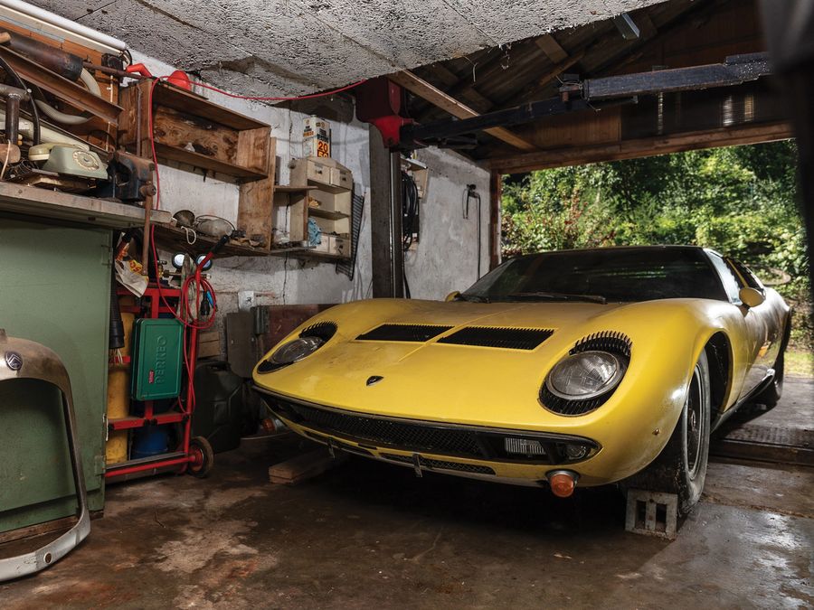 Найден Lamborghini Miura P400 S, который простоял в гараже 45 лет