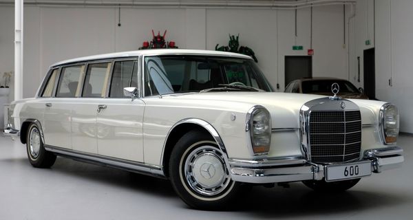 Mercedes-Benz 600 Pullman получил салон от Maybach за 245 миллионов рублей