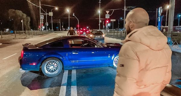 Видеоблогеры разбили Ford Mustang сразу после покупки