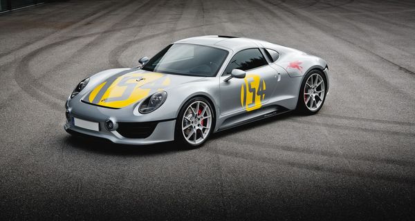 Porsche Le Mans Living Legend — это Boxster, вдохновленный классическими гонками в Ле-Мане