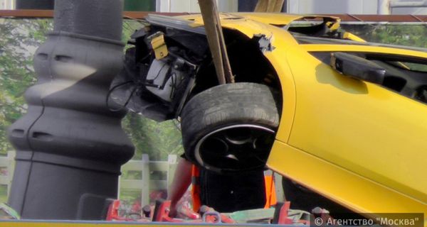 Аварии с участием дорогих автомобилей: на этот раз в России разбили суперкар Lamborghini Murcielago