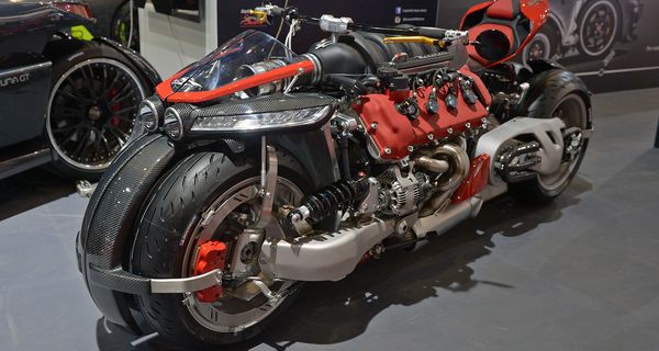 Lazareth LM847: крутой байк с двигателем Maserati