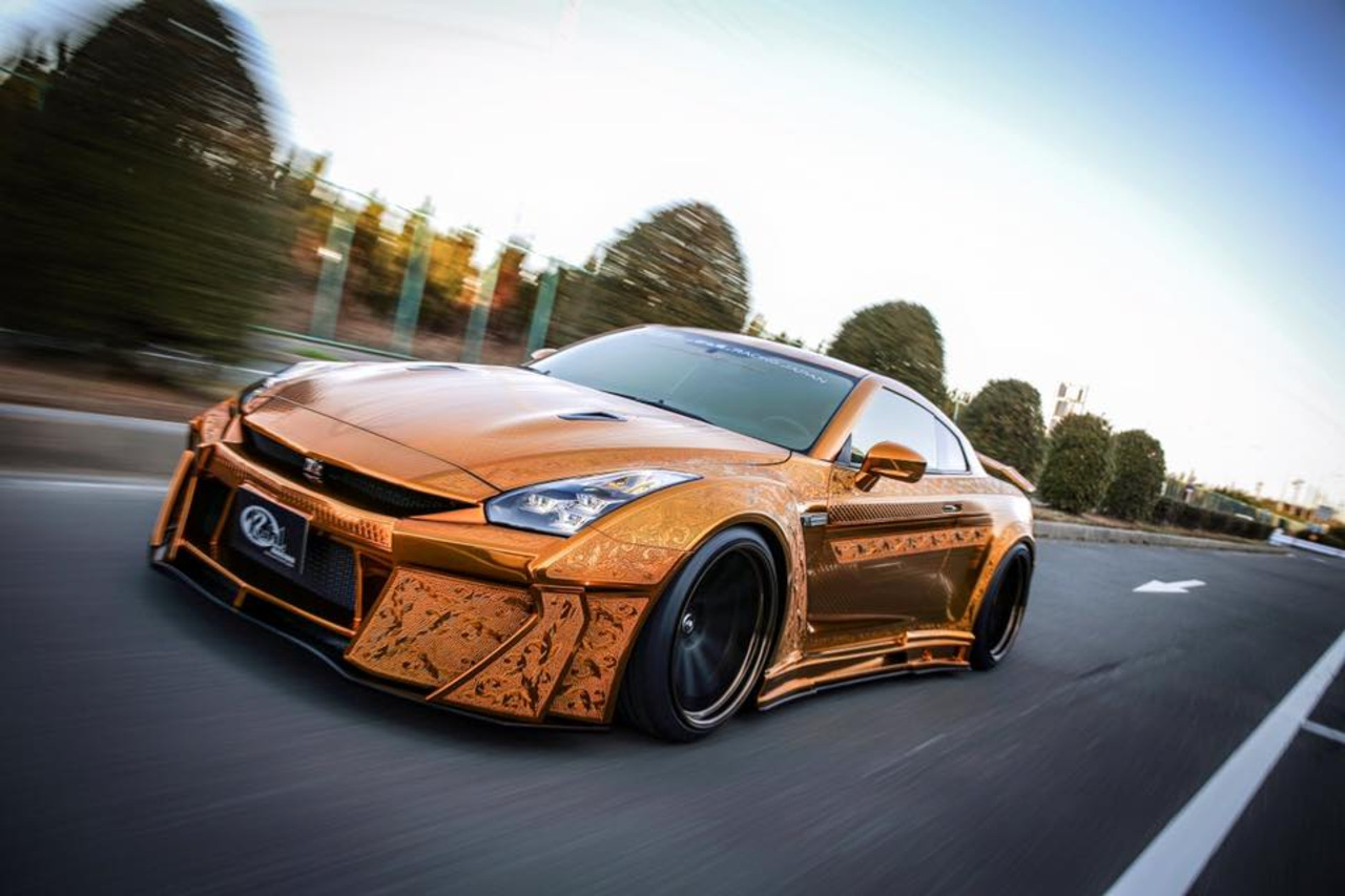 Nissan GTR Р·РѕР»РѕС‚РѕР№