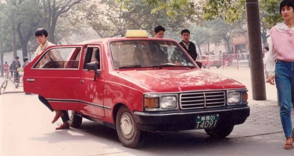 Таких старых китайских машин мы еще не видели