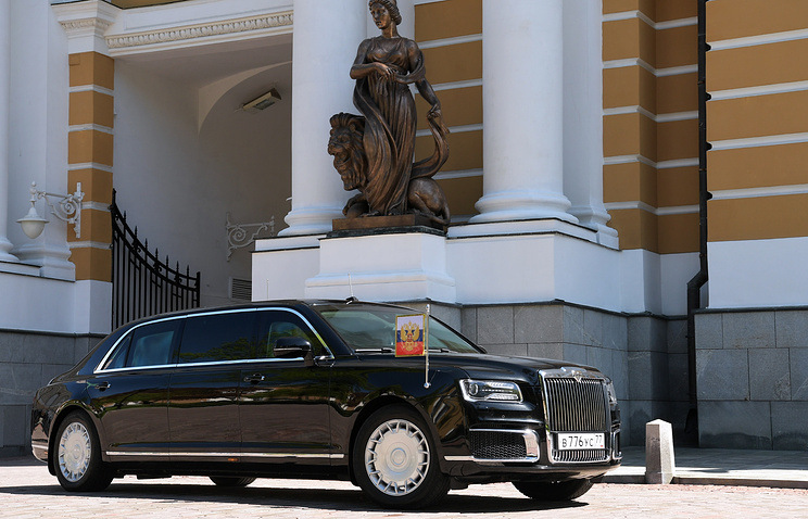Лимузин Путина Аурис Фото