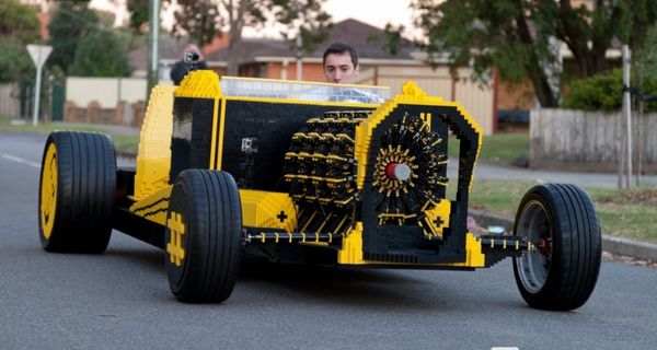 Автомобиль из LEGO - Лаборатория железных монстров