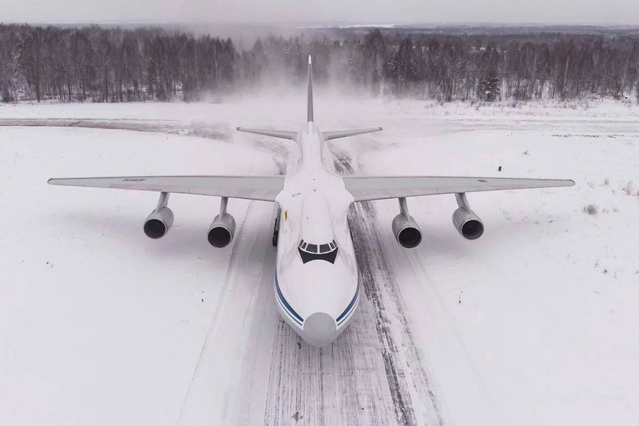 В России впервые поднялись в небо одновременно шесть военных самолетов Ан-124-100 «Руслан»