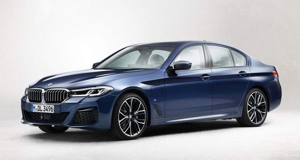 В Сеть утекли первые официальные снимки обновленного BMW 5-серии
