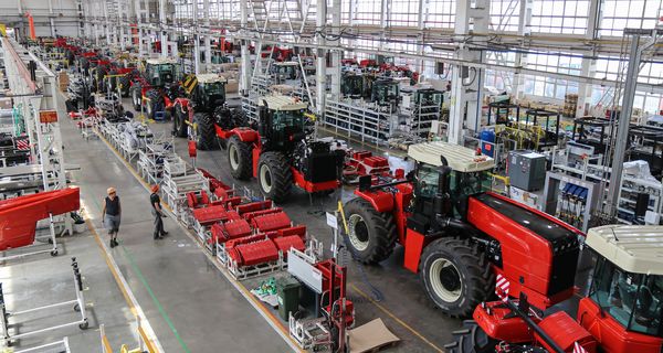 Как производят тракторы на Ростсельмаш: несколько любопытных тонкостей
