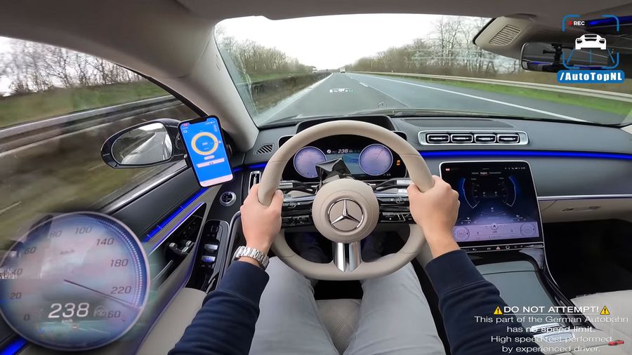 Вот что чувствует водитель новенького Mercedes-Benz S500 4Matic на максимальной скорости