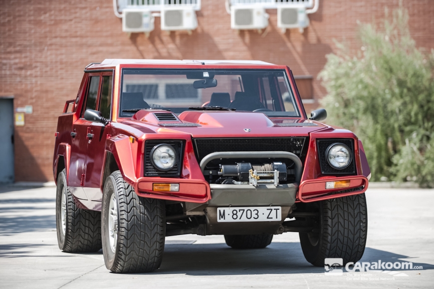 Грузовика Lamborghini lm002