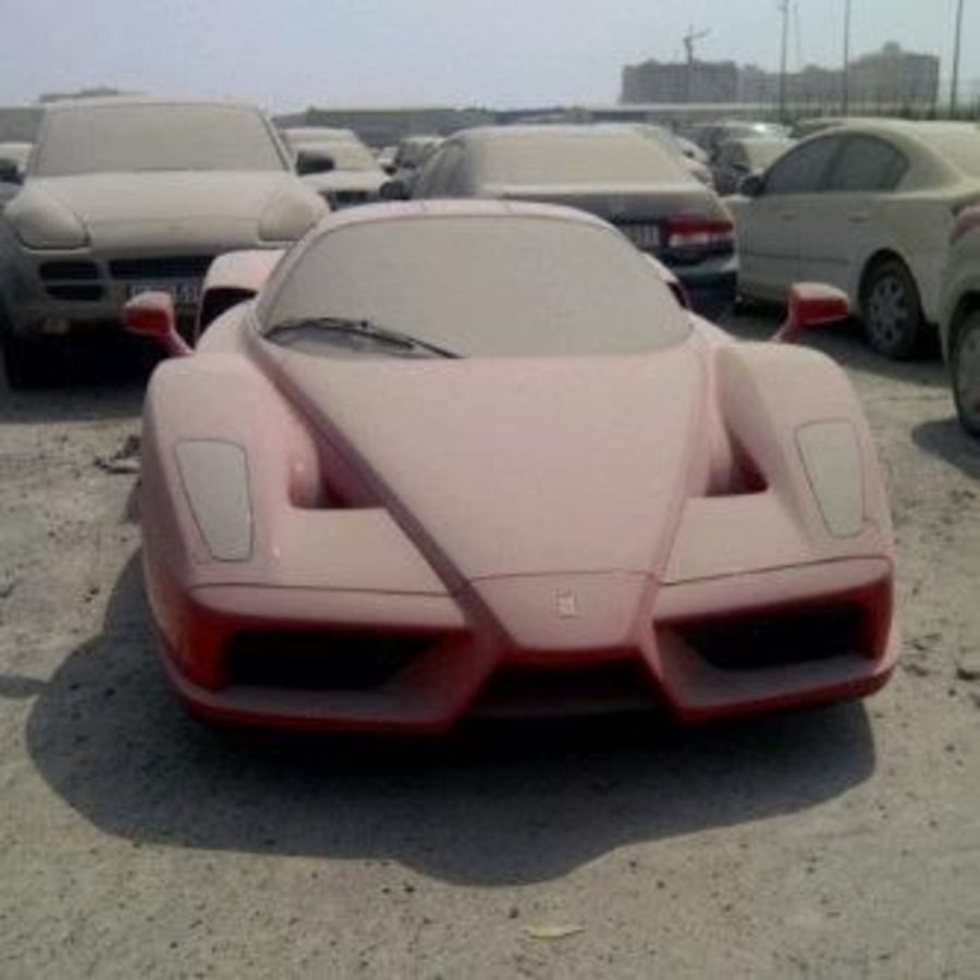 Dubai&#039;s abandoned Ferrari Enzo goes to auction!