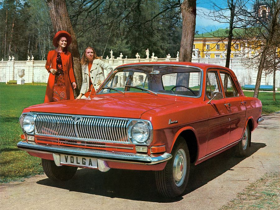 27 легендарных советских автомобилей: на чём ездили в СССР | carakoom.com