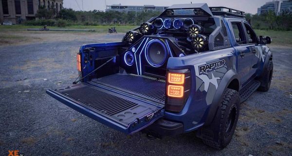 Ford Ranger Raptor оснастили аудиосистемой, которая стоит как Porsche Cayenne