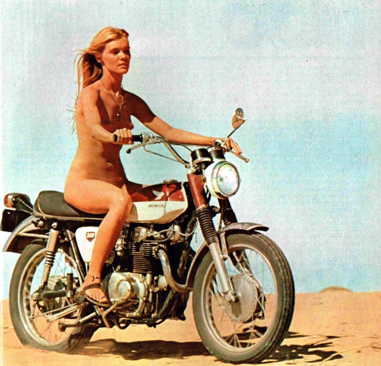 gilda texter, honda, исчезающая точка, 1971, сша, голая девушка.