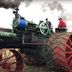 Посмотрите, как паровой тягач Case 150 HP тянет за собой гигантский плуг