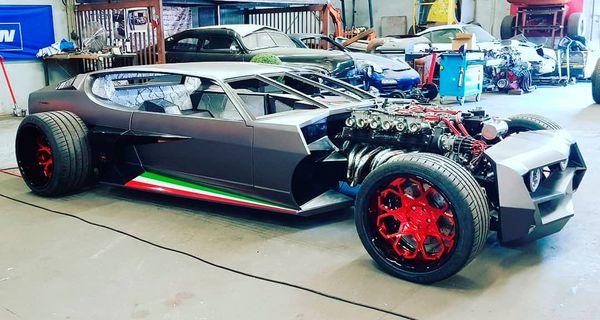 Французы сделали крутой хотрод из суперкара Lamborghini Espada