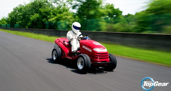Самая быстрая газонокосилка Honda по &quot;Top Gear&quot;-овски.