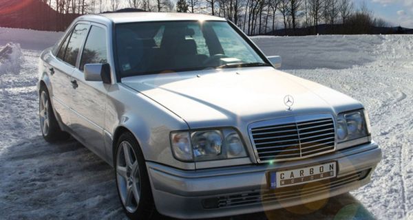 Болгарская компания Carbon Motors вдохнула новую жизнь в старенький Mercedes E500 W124