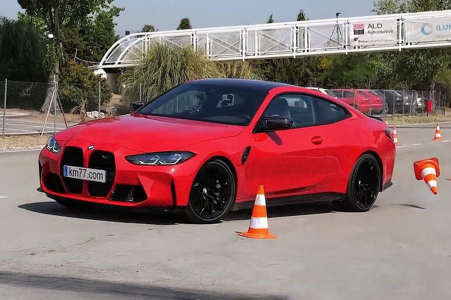 Купе BMW M4 ушел в дикий занос во время «лосиного теста»