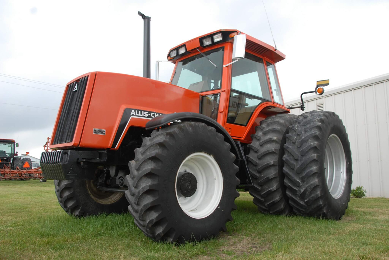 Трактор Allis-Chalmers 8070