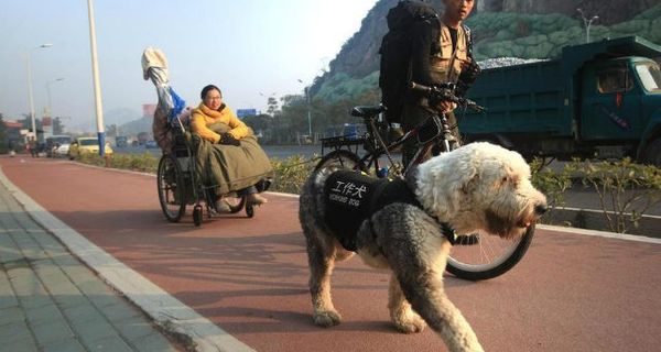 Парень помог своей подруге-инвалиду совершить путешествие вокруг Китая!!!