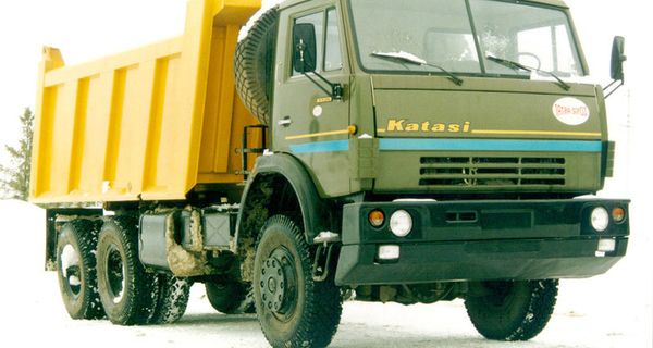 Как КамАЗ скрестили с Tatra: грузовики словацкого бренда Katasi