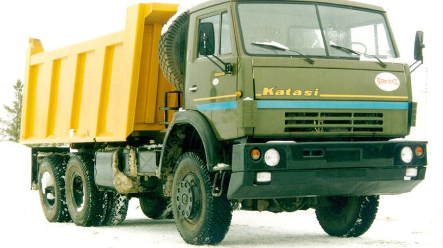 Как КамАЗ скрестили с Tatra: грузовики словацкого бренда Katasi