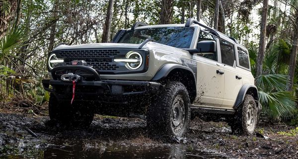 Ford показал самый проходимый вариант Brono Everglades для болотистой местности