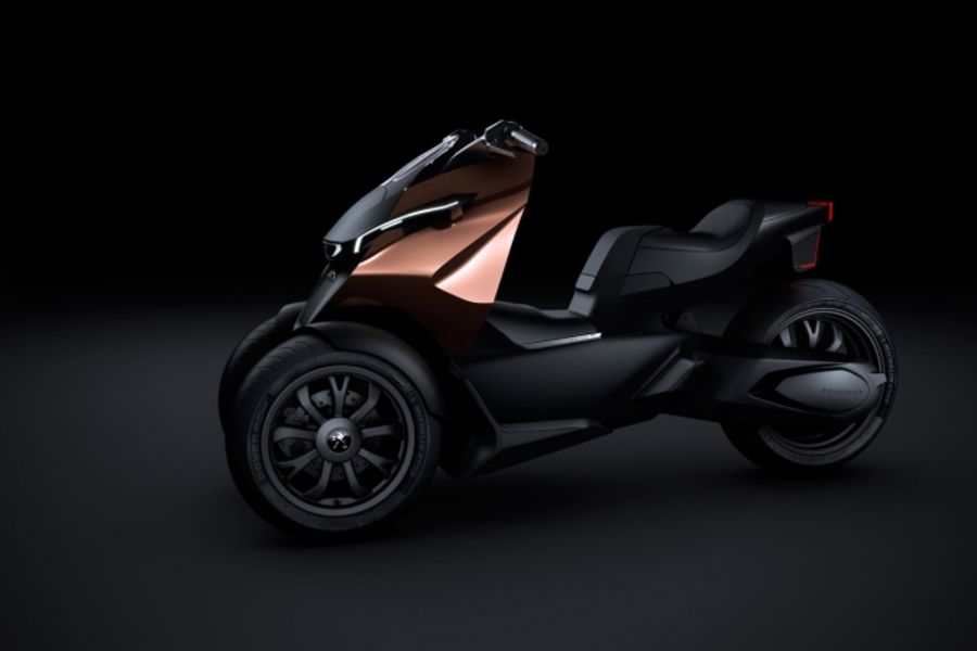Peugeot Onyx has complimented with a Scooter!