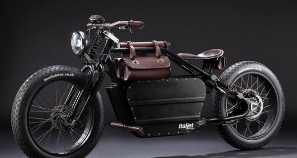 Электромотоцикл ItalJet Mantra демонстрирует свой стимпанковский дизайн