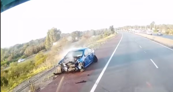 Авария с Holden Commodore выглядит как сцена из Форсажа