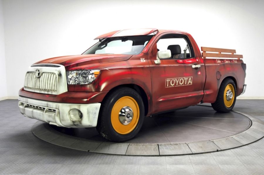 Toyota Tundra Custom raises pretty penny
