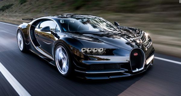 7 волнующих видеороликов о том, как доставляли Bugatti Chiron в дилерский центр в Монако