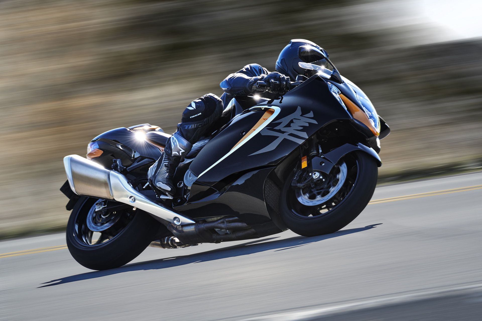 Suzuki hayabusa. Suzuki Hayabusa gsx1300r 2021. Сузуки Хаябуса 2022. Suzuki Hayabusa 2021. Хаябуса мотоцикл 2021.