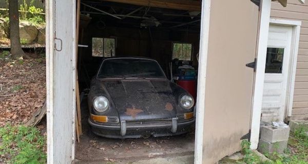 В старом сарае нашли забытый Porsche 911 с очень редкой опцией