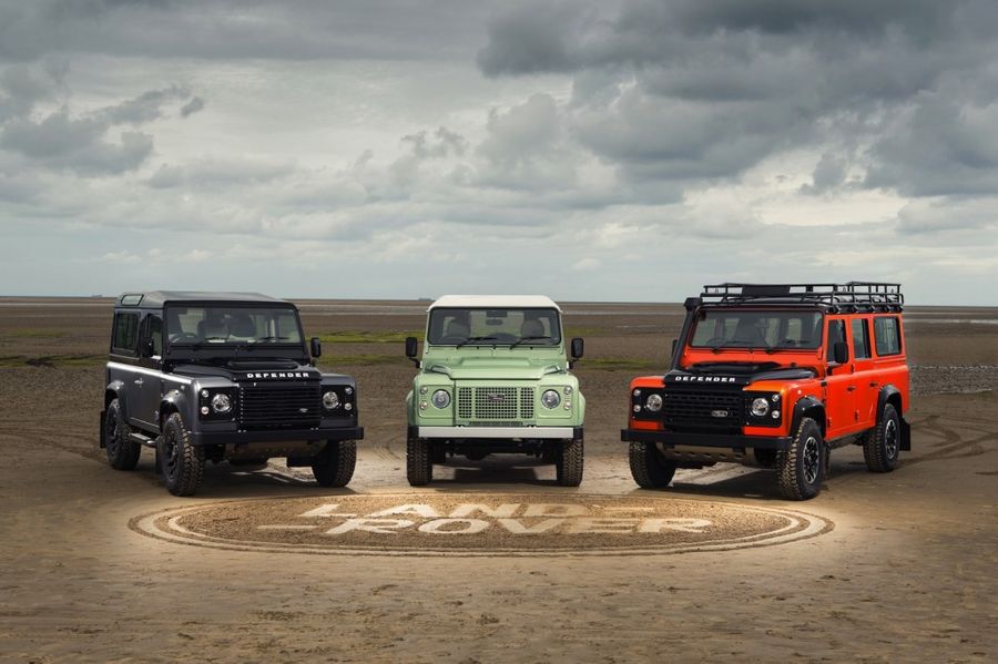 Land Rover прощается с Defender, выпустив три специальные версии